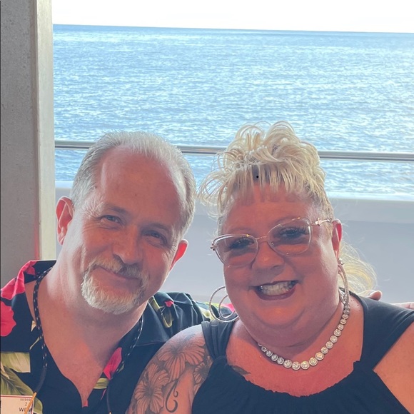 Meet your Posher, Debbie - Picture 7 of 7